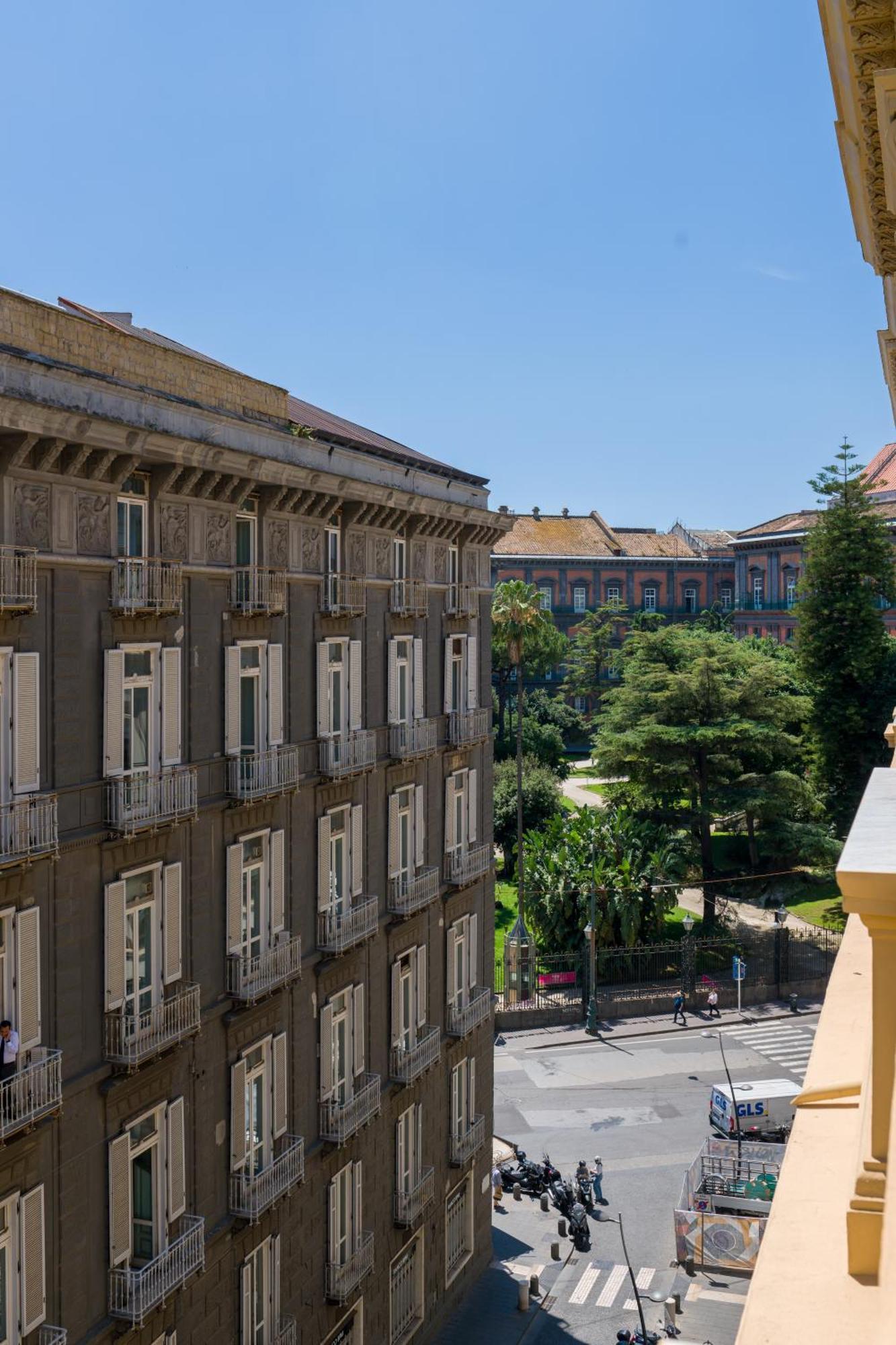 Prêtáloger Aparthotel Nápoles Exterior foto